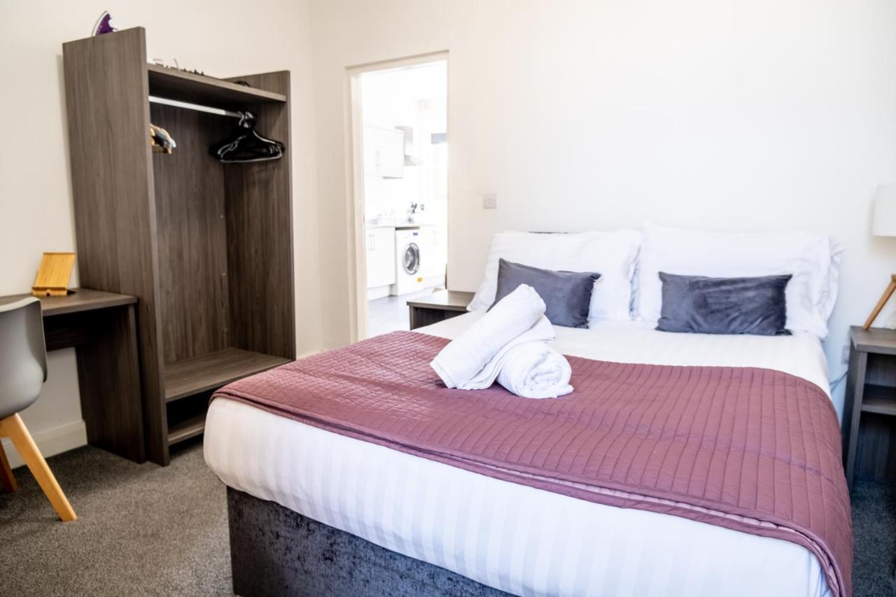 Westcliffe Apartments เซาท์พอร์ต ภายนอก รูปภาพ